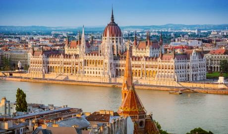 Urlaub Ungarn Reisen - Budapest in Flammen