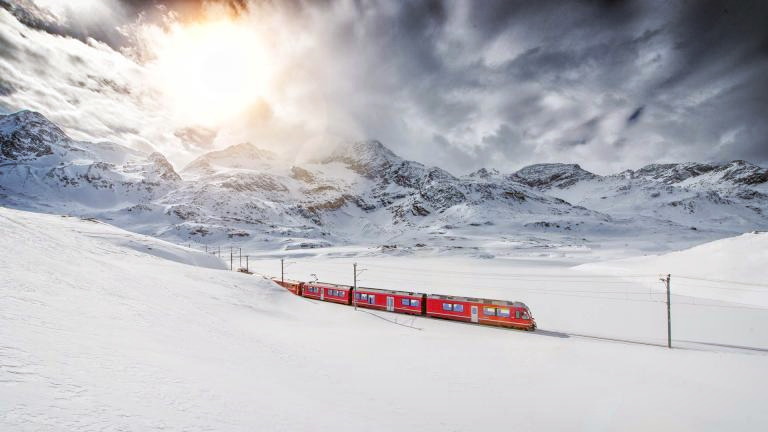 Titelbild für Wintermärchen mit dem Bernina Express