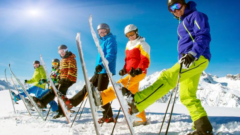 Titelbild für Ski Ideal – Abfahrt,  Langlauf & Wellness